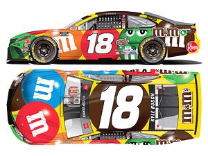 `カイル・ブッシュ` M&M`S トヨタ カムリ NASCAR 2020 (ミニカー)