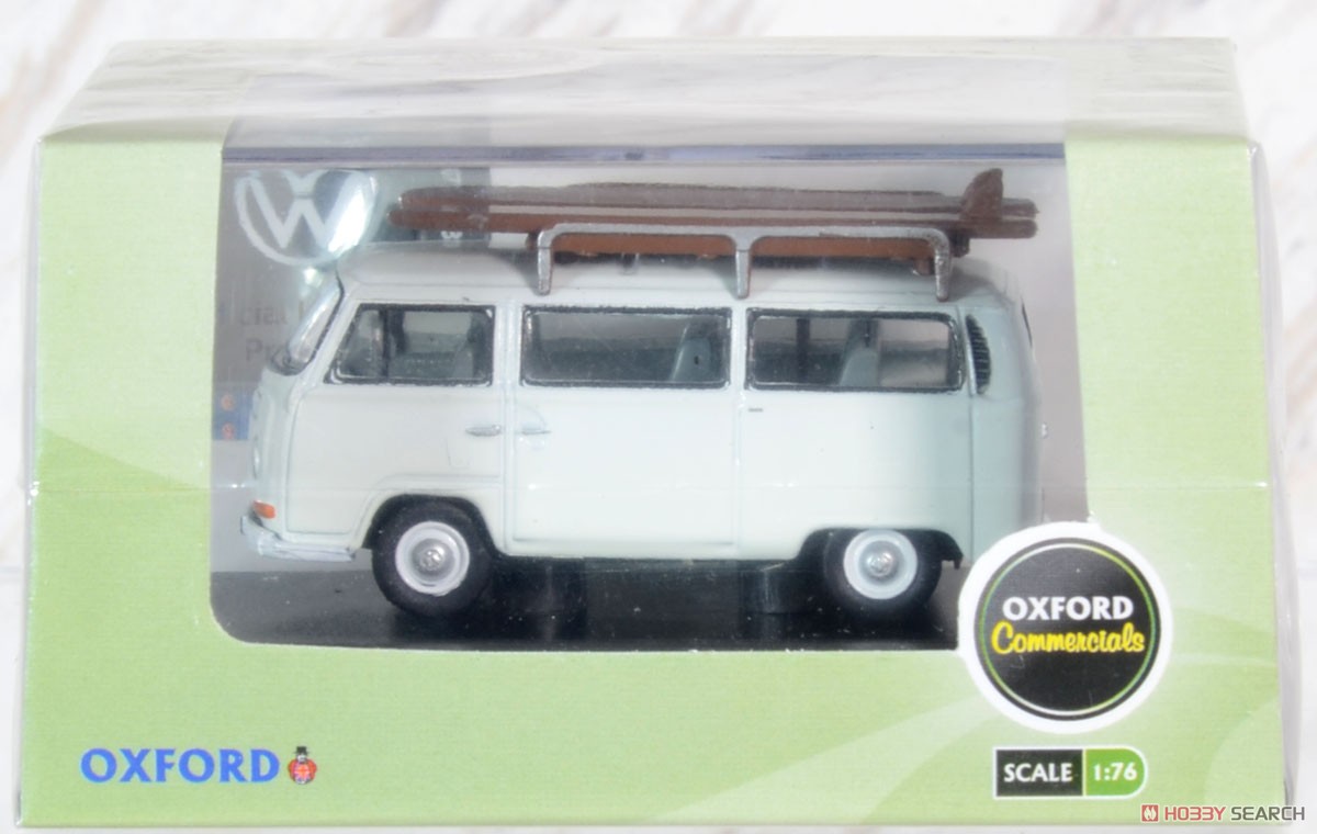 (OO) VW Bus (Pastel White) w/Surfboard (Model Train) Package1