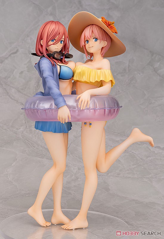 Ichika Nakano & Miku Nakano (PVC Figure) Item picture1