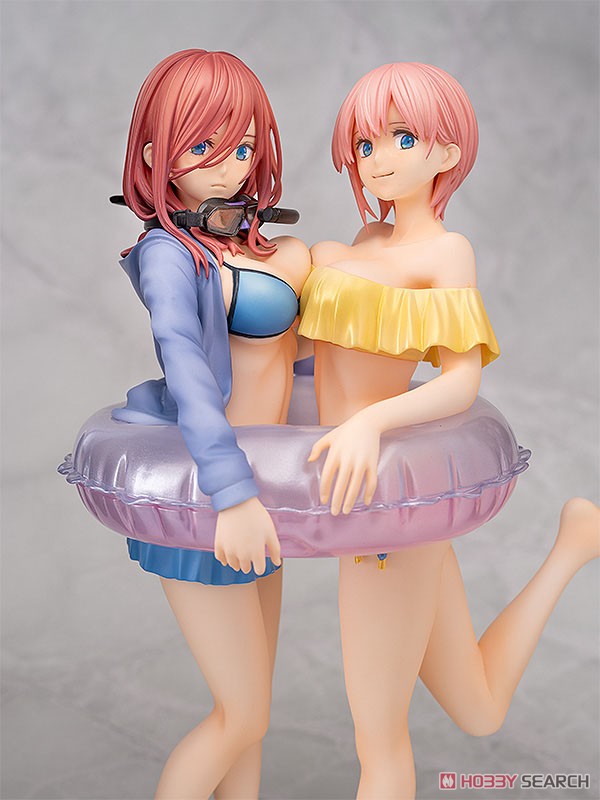 Ichika Nakano & Miku Nakano (PVC Figure) Item picture5