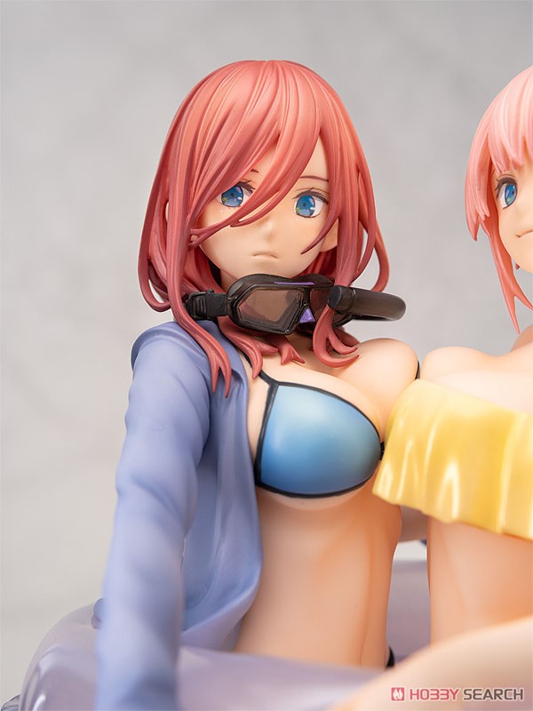 Ichika Nakano & Miku Nakano (PVC Figure) Item picture7