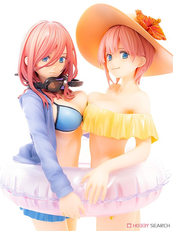 Ichika Nakano & Miku Nakano (PVC Figure) Item picture9