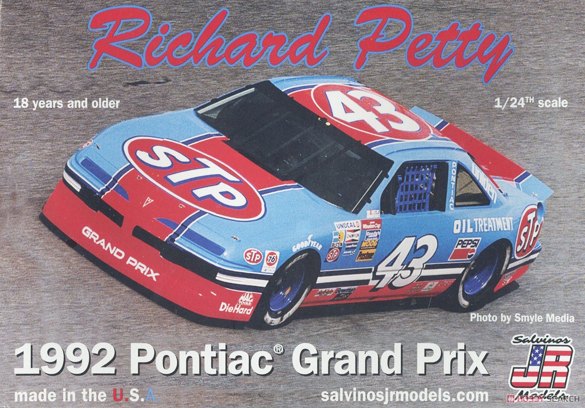 NASCAR `92 ポンティアック グランプリ 「リチャード・ペティ 」 #43 `最後のレース` (プラモデル) パッケージ2