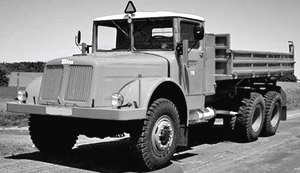 タトラ 111 S2 tipper トラック 1961 ブルー (ミニカー)