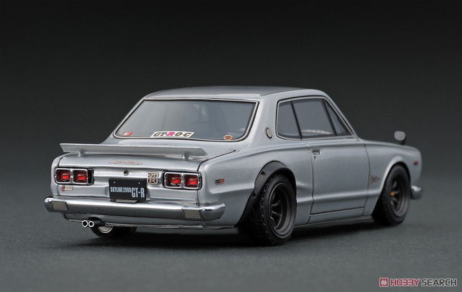 Nissan Skyline 2000 GT-R (KPGC10) Matsuda Street Silver with Mr.Matsuda (ミニカー) 商品画像3