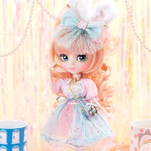 Pullip / Evangeline (Fashion Doll)