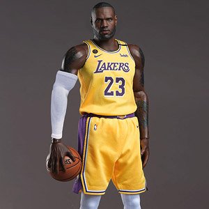 リアルマスターピース NBAコレクション/ レブロン・ジェームズ 1/6 コレクティブル フィギュア LAレイカーズ ver (完成品)