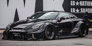 LB-Silhouette WORKS GT 35GT-RR ブラック (ミニカー)