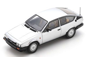 Alfa Romeo GTV 2.0 1980 (ミニカー)