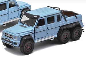 メルセデスベンツ G63 AMG 6x6 ベイビーブルー (ミニカー)