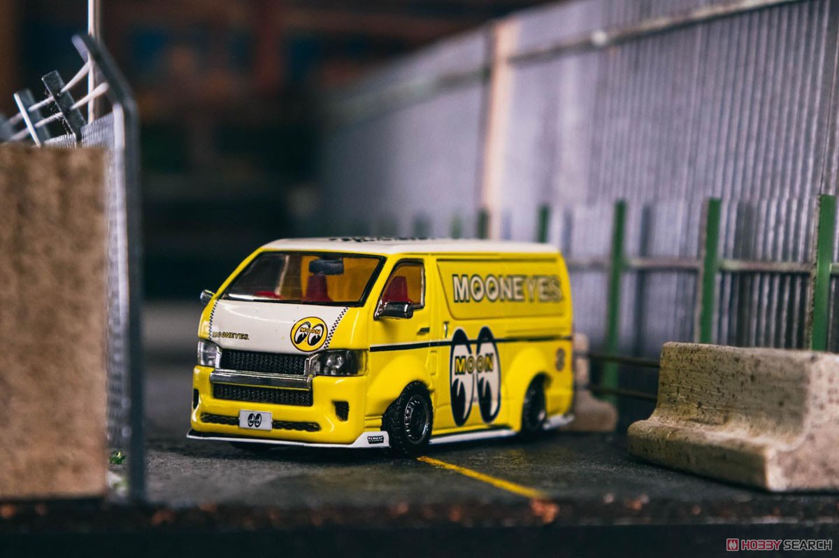 Toyota Hiace Widebody Mooneyes (Diecast Car) Other picture1