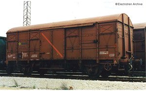 RENFE, 2-unit pack 2-axle closed Wagon J2 `vagones aislantes` Period IV-V (2-Car Set) (Model Train)