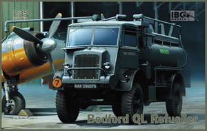 British Bedford QL Refueller (Plastic model)