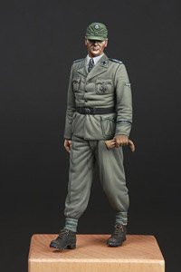 75mm (1/24) WW.II 武装親衛隊 オットー・ スコルツェニー 中佐 (プラモデル)