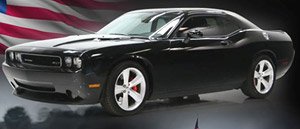 2010 Dodge Challenger SRT8 with George Washington Figure and US Flag - Cars & Freedom (ミニカー)