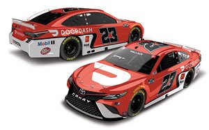 `ババ・ウォレス` #23 ドアダッシュ TOYOTA カムリ NASCAR 2021 (ミニカー)
