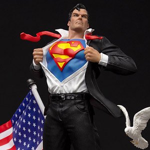 『DC』 【アイアン・スタジオ スタチュー】 「デラックス・アートスケール」 1/10スケール クラーク・ケント ［コミック] (完成品)