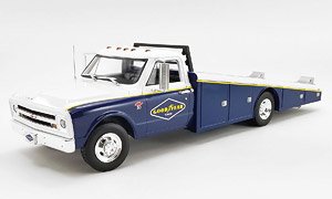 1967 Chevrolet C-30 Ramp Trucks - Goodyear Tires (ミニカー)