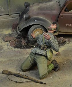 Dying Soviet Trooper , Berlin 1945 (Plastic model)