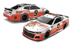 Chase Elliott #9 Hooters Throwback Chevrolet Camaro NASCAR 2021 (Diecast Car)