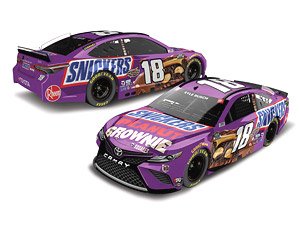 Kyle Busch 2021 Snickers Peanut Brownie Toyota Camry NASCAR 2021 (Elite Series) (Diecast Car)