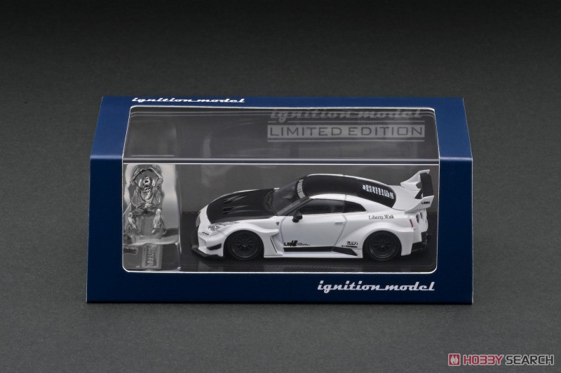 LB-Silhouette WORKS GT Nissan 35GT-RR Pearl White With Mr.Kato ※メタルフィギュア付 (ミニカー) パッケージ1