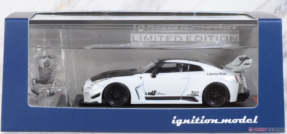 LB-Silhouette WORKS GT Nissan 35GT-RR Pearl White With Mr.Kato ※メタルフィギュア付 (ミニカー) パッケージ2