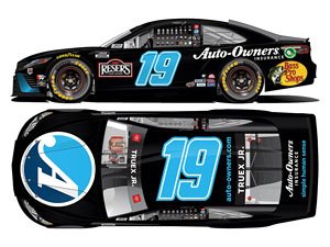 `マーティン・トゥールークスJr.` #19 オートオーナーズ・インシュランス スローバック TOYOTA カムリ NASCAR 2021 (ミニカー)