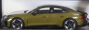 アウディ RS e-tron GT 2021 メタリックオリーブ (ミニカー)