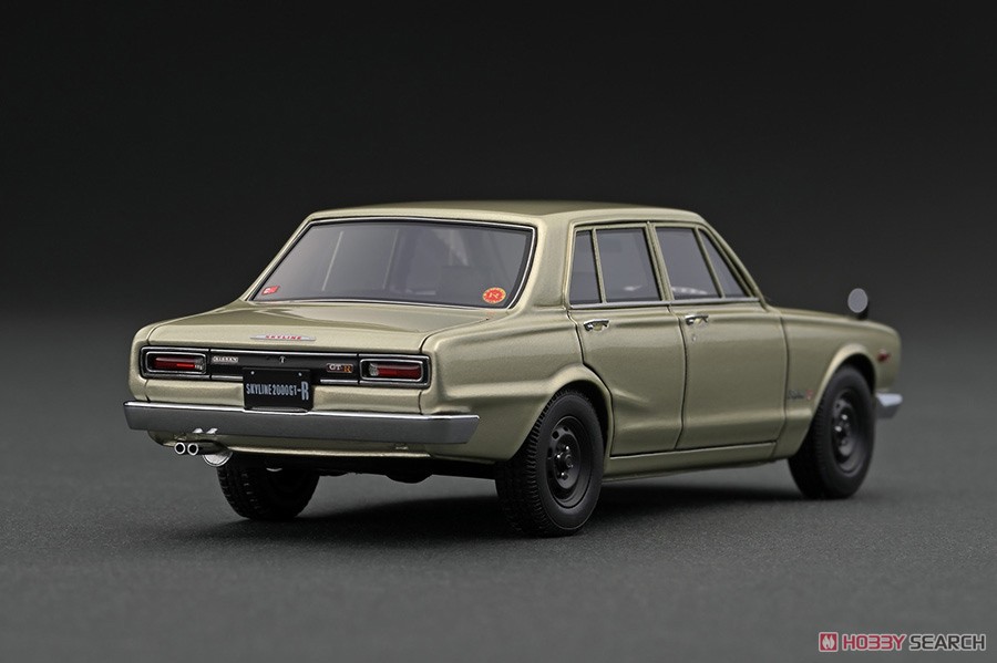 Nissan Skyline 2000 GT-R (PGC10) Silver With Engine (ミニカー) 商品画像2