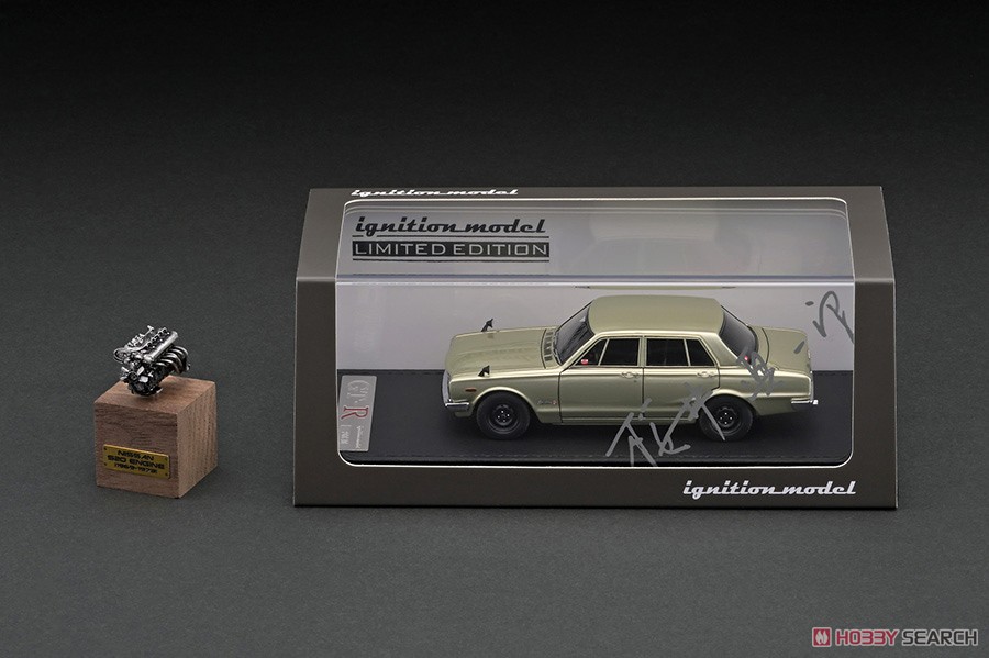 Nissan Skyline 2000 GT-R (PGC10) Silver With Engine (ミニカー) 商品画像5