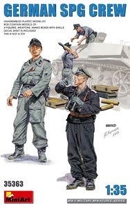 German SPG Crew (Plastic model)