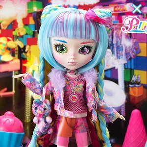 Pullip / Doki Doki (Fashion Doll)