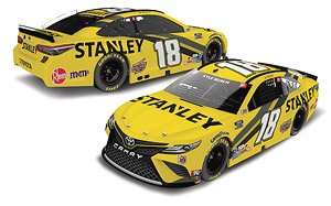 `カイル・ブッシュ` #18 スタンレー TOYOTA カムリ NASCAR 2021 (ミニカー)