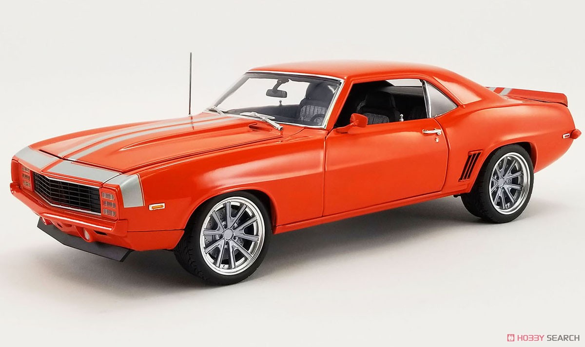 1969 Chevrolet Camaro Restomod - Hugger Orange (ミニカー) 商品画像1