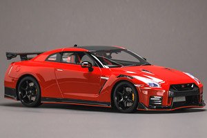 Nissan GT-R Nismo 2020 Solid Red (ミニカー)