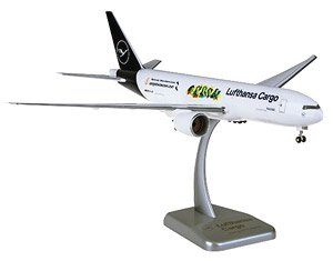 B777F Lufthansa Cargo `Human Care` Landing Gear w/Stand (Pre-built Aircraft)
