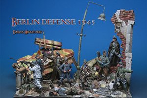Berlin Defense 1945 (Figures & Vignette) (Plastic model)