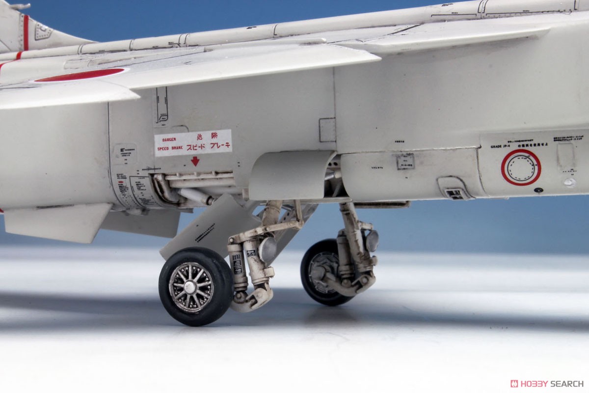 航空自衛隊 練習機 T-2 後期型 パイロットフィギュア付き (プラモデル) 商品画像6
