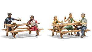 A2214 (N) Outdoor Dining (2 Pieces) (Model Train)