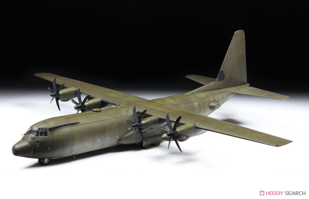 C-130J-30 軍用輸送機 (プラモデル) 商品画像1