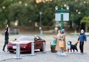 Diorama Collection64 #CarSnap08a Streets in The City (Diecast Car)