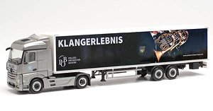 (HO) Mercedes-Benz Actros Streamspace 2.5 Box Semi Trailer Truck `Polizeiorchester Bayern` (Model Train)
