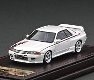 Nissan Skyline GT-R Nismo (R32) White (Diecast Car)