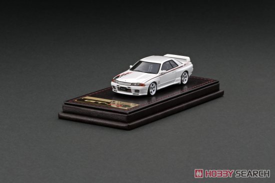 Nissan Skyline GT-R Nismo (R32) White (ミニカー) 商品画像1