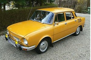 シュコダ 100L 1974 オレンジ (ミニカー)