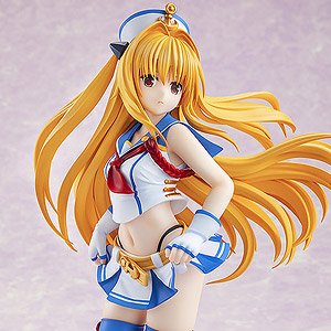 CAworks To Love-Ru Darkness Golden Darkness: Breezy Seaside Ver. (PVC Figure)