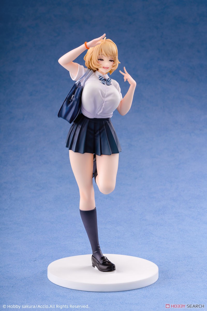 Chiyoko Atsumi Blue Shorts Ver. w/Bonus Item (PVC Figure) Item picture4