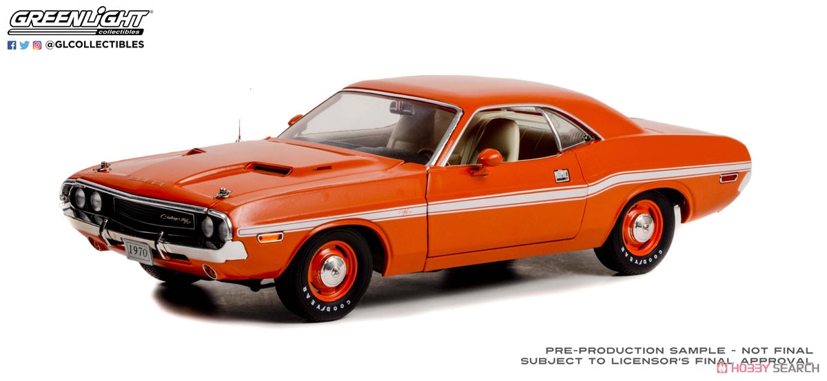 1970 Dodge Challenger R/T - Go Mango with White Stripes and Dog Dish Wheels (ミニカー) 商品画像1