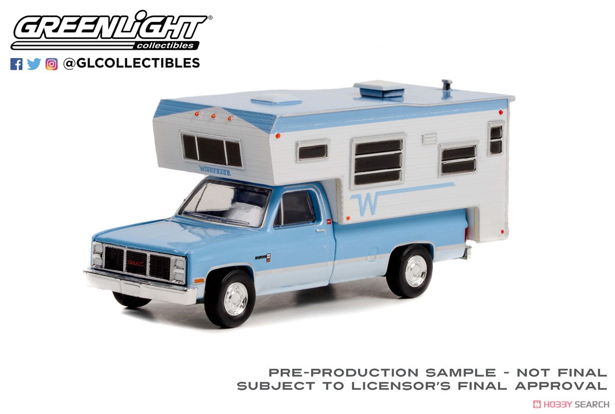 1985 GMC Sierra 2500 with Winnebago Slide-In Camper - Light Blue & Frost White (ミニカー) 商品画像1